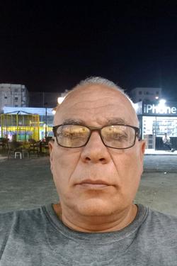 الذكاء الاصطناعي للدردشة المعكوسة – الدردشة مع عمرو عادل