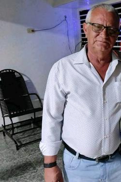 AI trò chuyện đảo ngược – Trò chuyện với Leandro