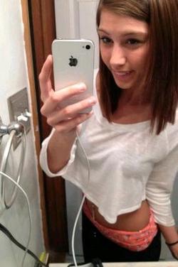 Flipped Chat AI – Chat dengan Tina seksi
