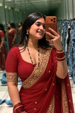 Flipped Chat AI – razgovarajte s Radhika