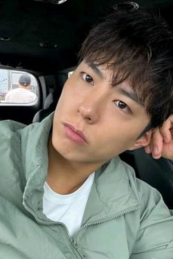 Flipped Chat AI – Sembang dengan Yoon Dong Joo