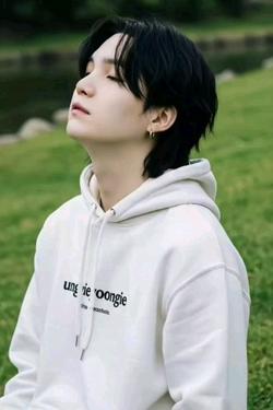 Flipped Chat AI – Чат с ❤꧁ღ⊱♥♡𝔐𝔦𝔫 𝔜𝔬𝔬𝔫𝔤𝔦 ♡¸¸♫·¯·♪¸¸♩·¯