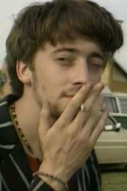 Odwrócony czat AI – rozmawiaj z Graham Coxon